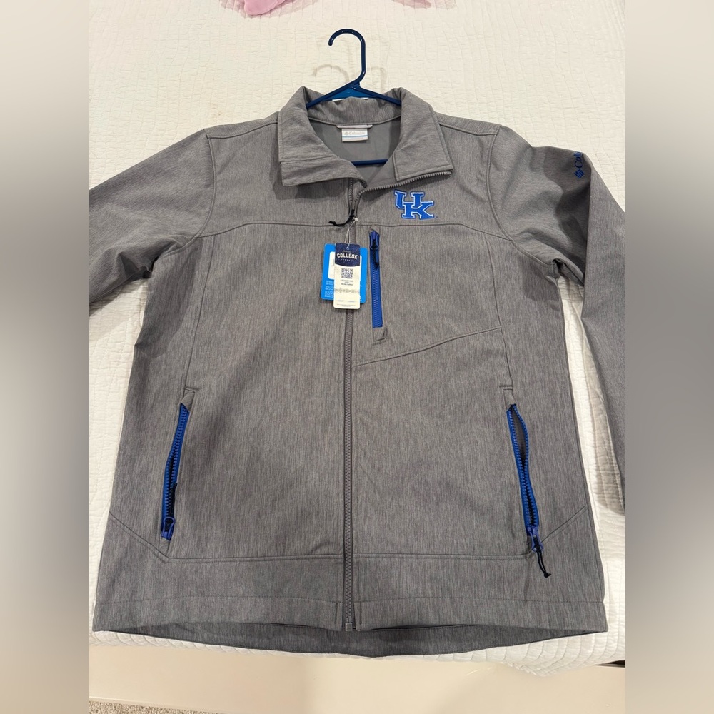 Columbia Woman’s Gray Kentucky Jacket
